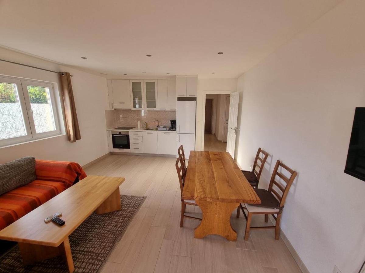 Apartment Furulund Μακάρσκα Εξωτερικό φωτογραφία